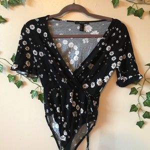 Forever 21 daisy bodysuit